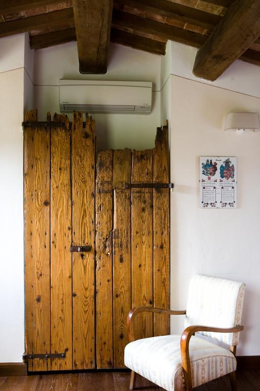 Отель Borgo Di Carpiano Mengara Экстерьер фото